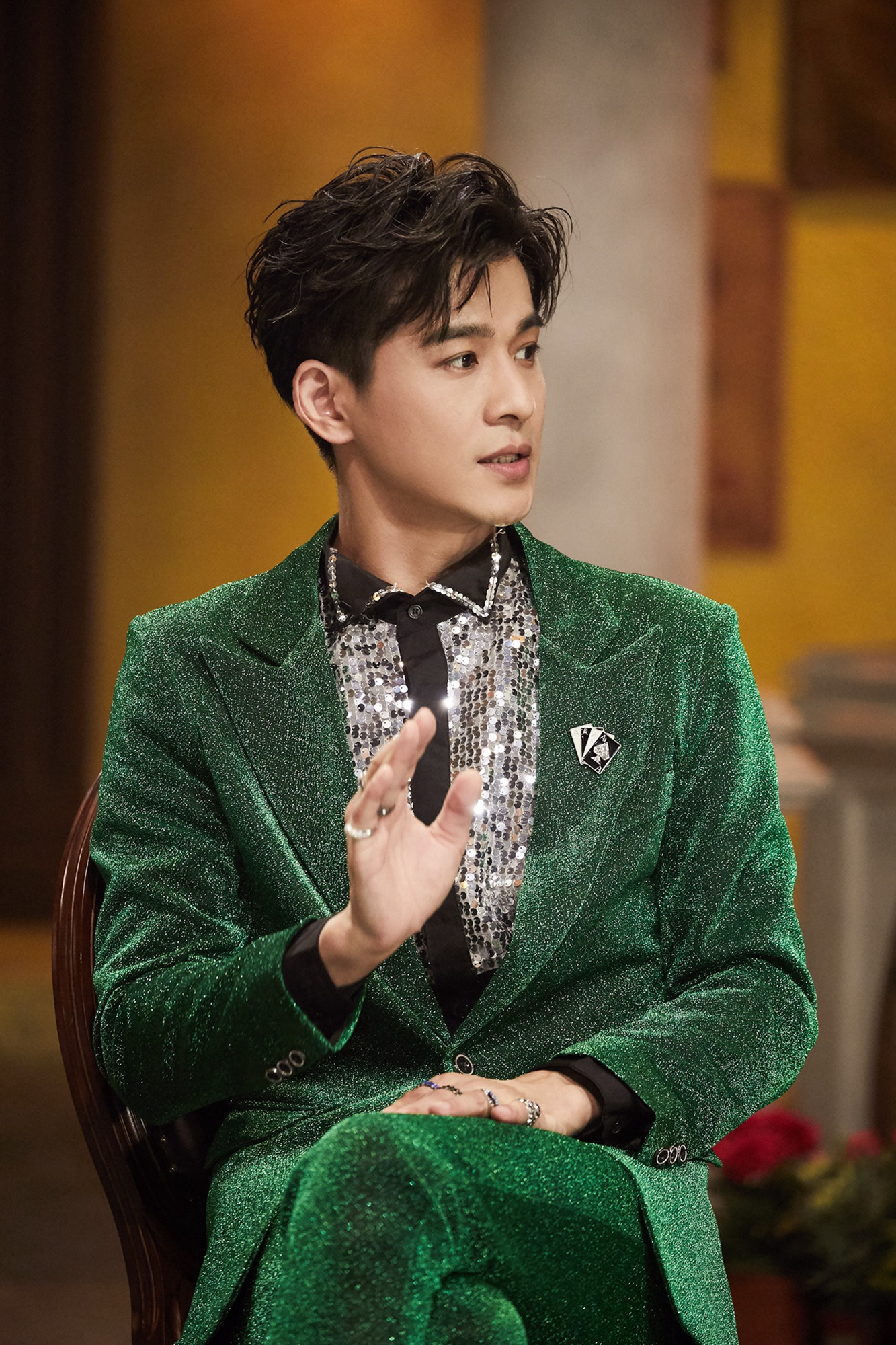 乔振宇《明星大侦探》"炫富" "乔钻石"险变惯性"纵火犯"