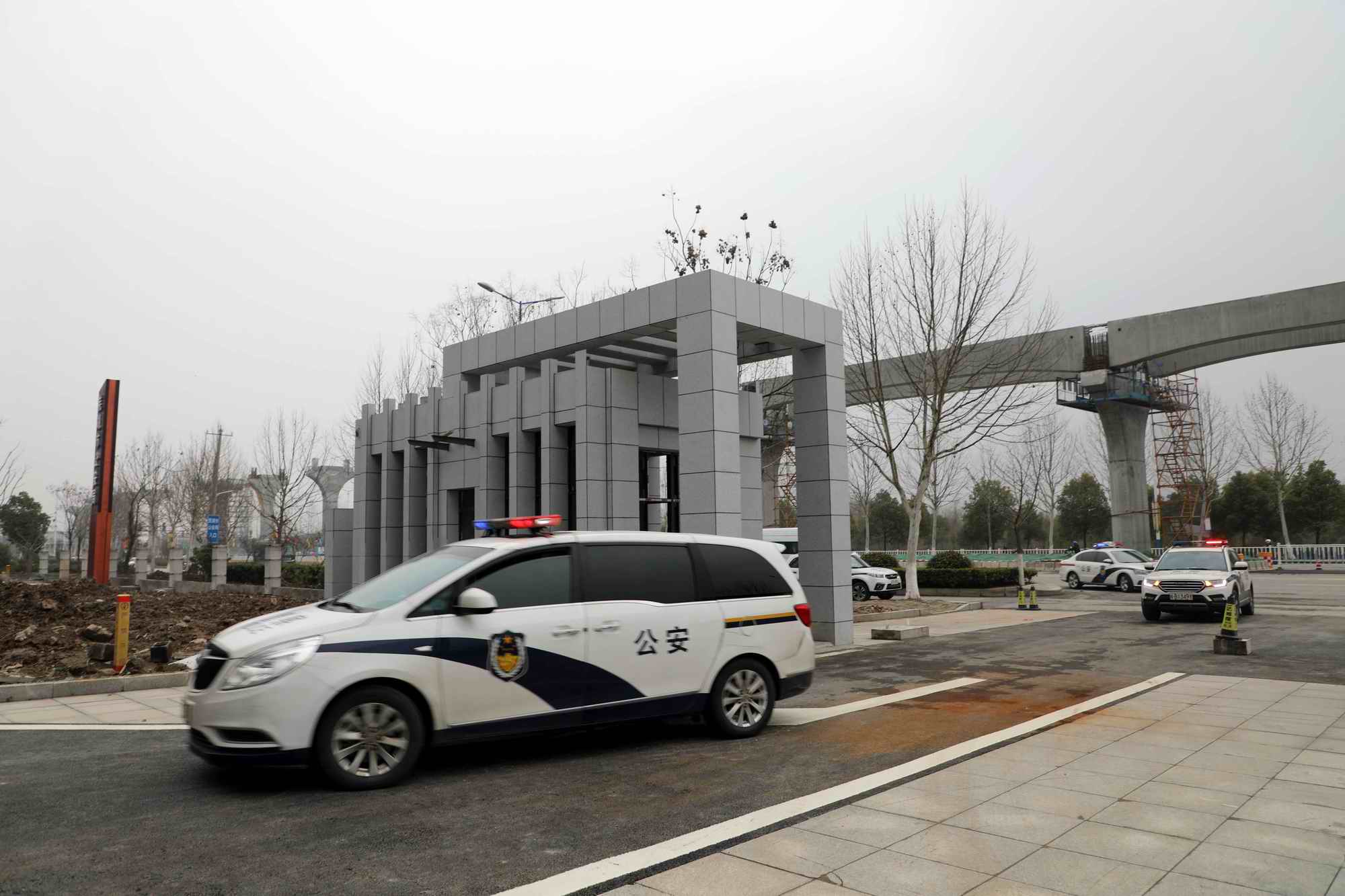 芜湖市公安局在公安部,安徽省公安厅的指导下,抽调300余名警力,分赴