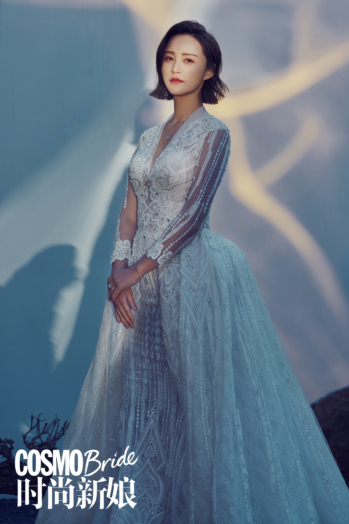 张歆艺晒《时尚新娘》杂志大片  产后身材惹人惊羡