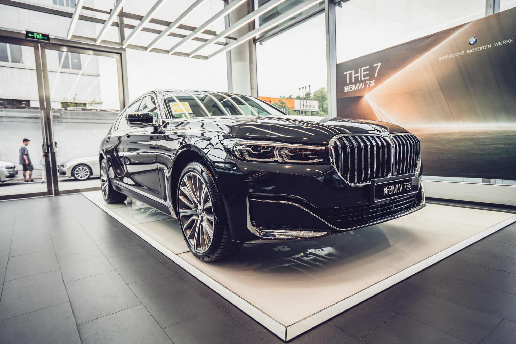 新一代宝马7系,霸气外露-新浪汽车