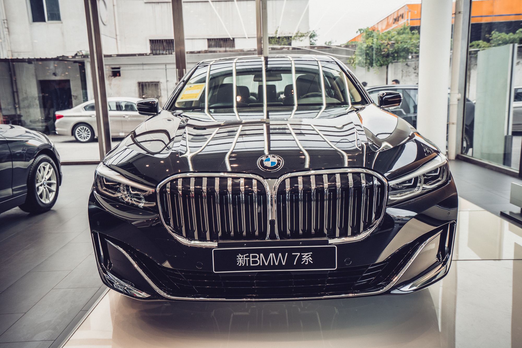 新一代宝马7系,霸气外露-新浪汽车