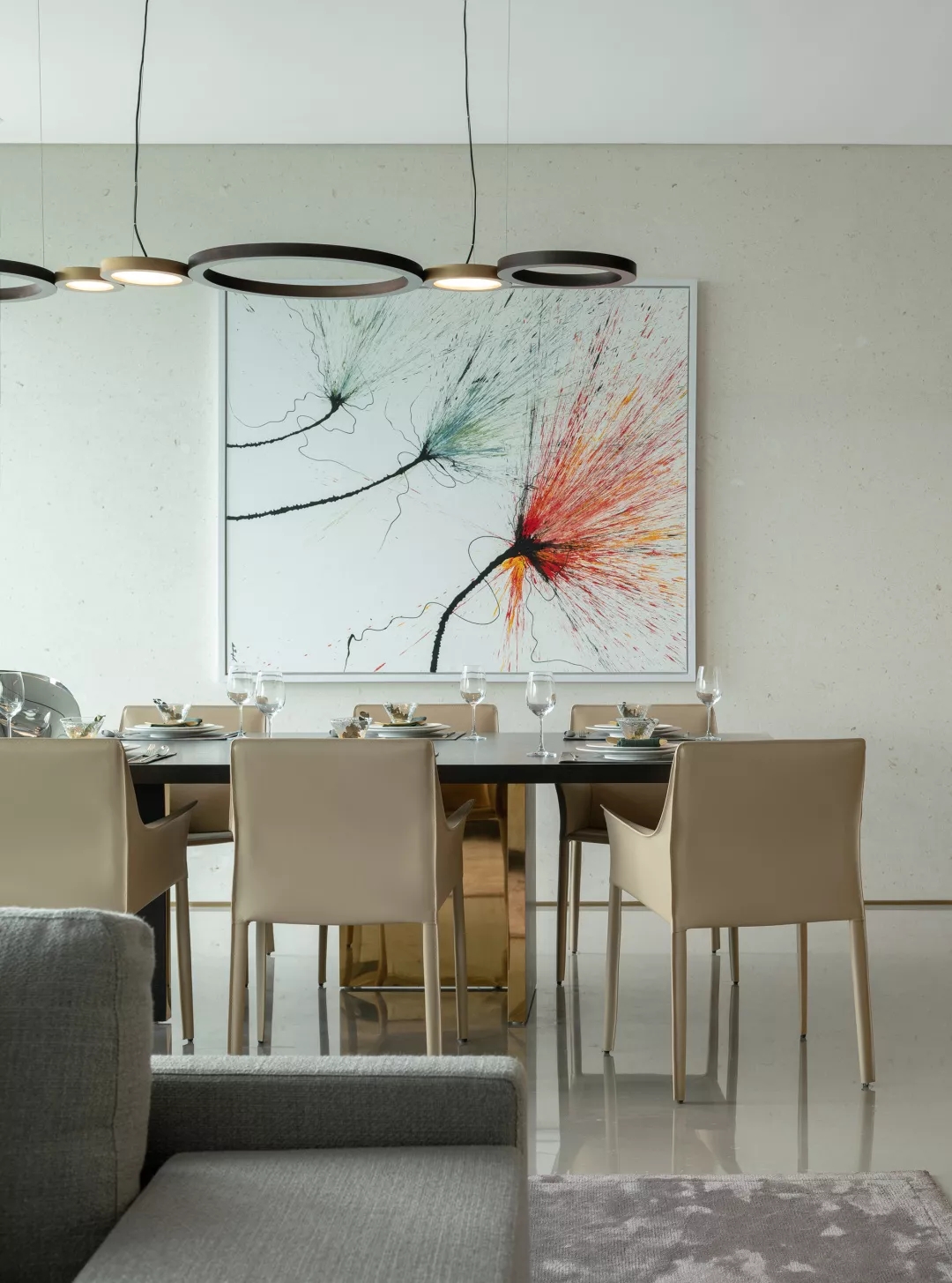 装修公司案例｜极简风设计师操刀的高端豪宅，奢华外表展优雅内涵