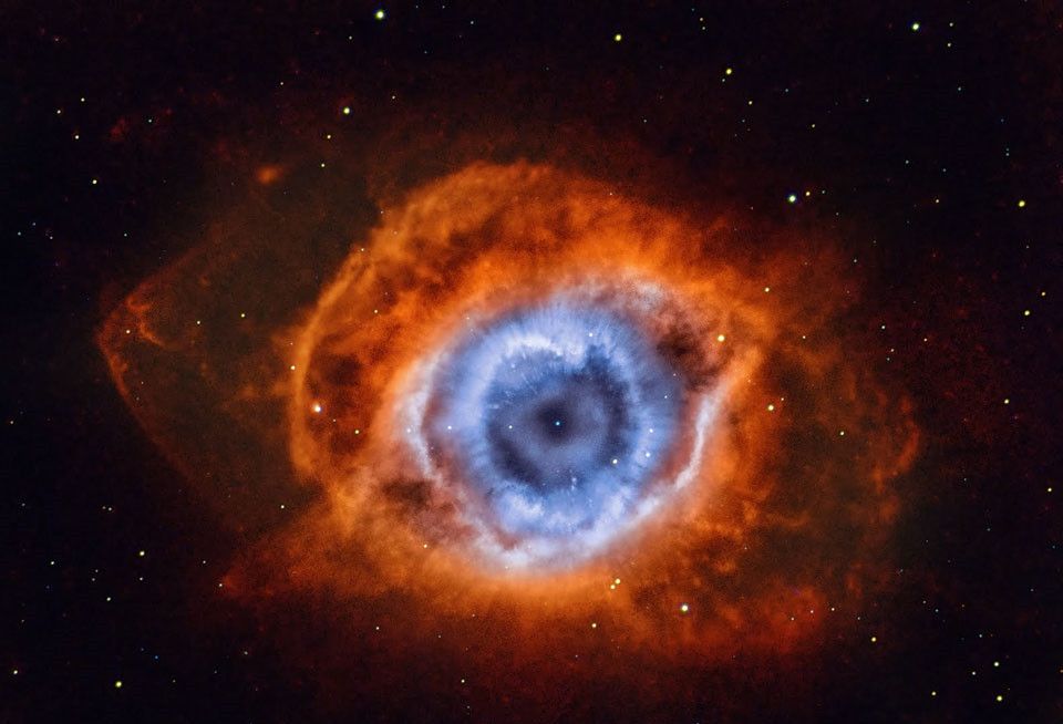 圣诞树发光的氢气云充满了这个五颜六色的天空——一个被称为ngc2264