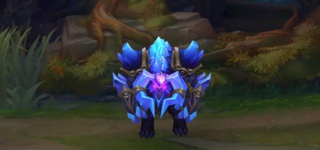 黯晶系列皮肤给人的感觉就是中规中矩,没什么特色,放在几年前可能是