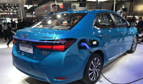 新款丰田卡罗拉插电混动,新能源技术,改变你的出行方式