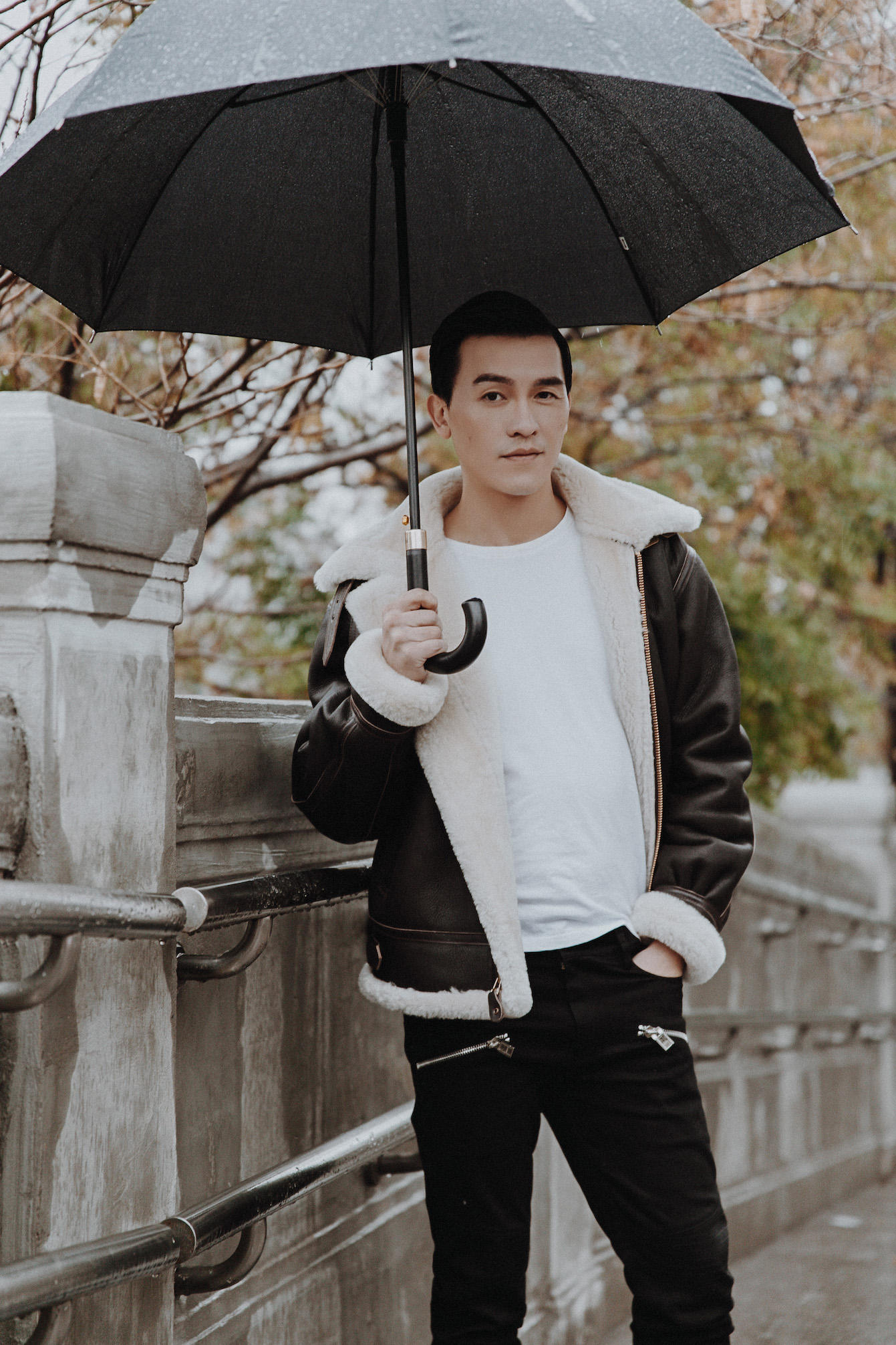 宋大皮鞋重返上海滩孙信宏新写真气场强