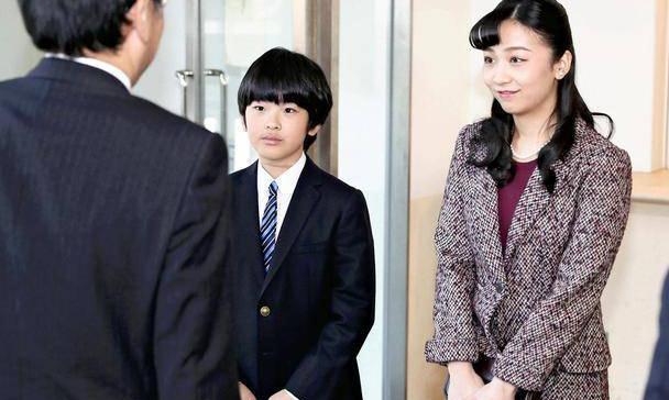 日本13岁"未来天皇"亮相,身材矮小引国民担忧"受欺负