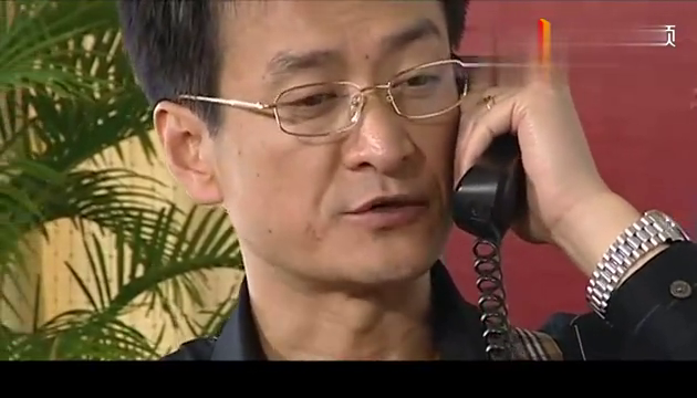 罪域:黑老大独闯兆辉煌公司,开口就要600万,兆哥无奈打了电话