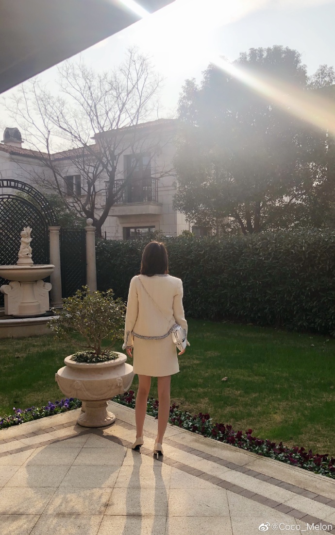 网红美女模特coco迷人写真美照欣赏_高清图集_新浪网