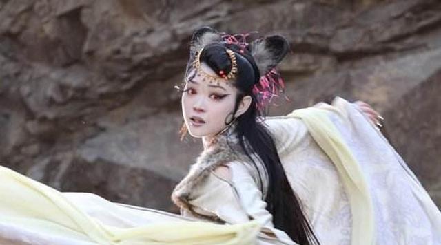 西游记中最疯狂的女妖怪打悟空战如来但是她真的坏吗