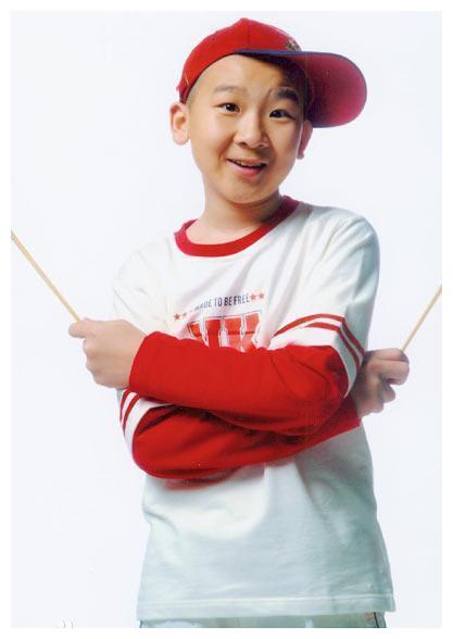 6岁成名13岁作品收视爆红转型失败的谢昀杉身材发福失去星味