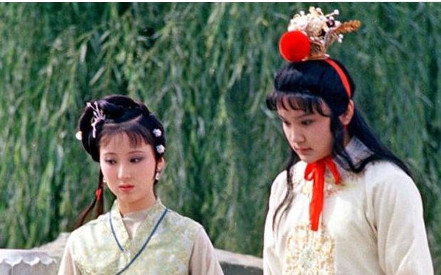 红楼梦老照片:图1林黛玉一身装扮美到了极致,图4林黛玉与贾宝玉