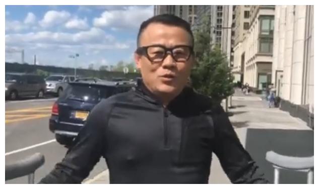 新浪看点# 周立波怒揭唐爽身世,称:这人. 来自苍穹娱乐 - 微博