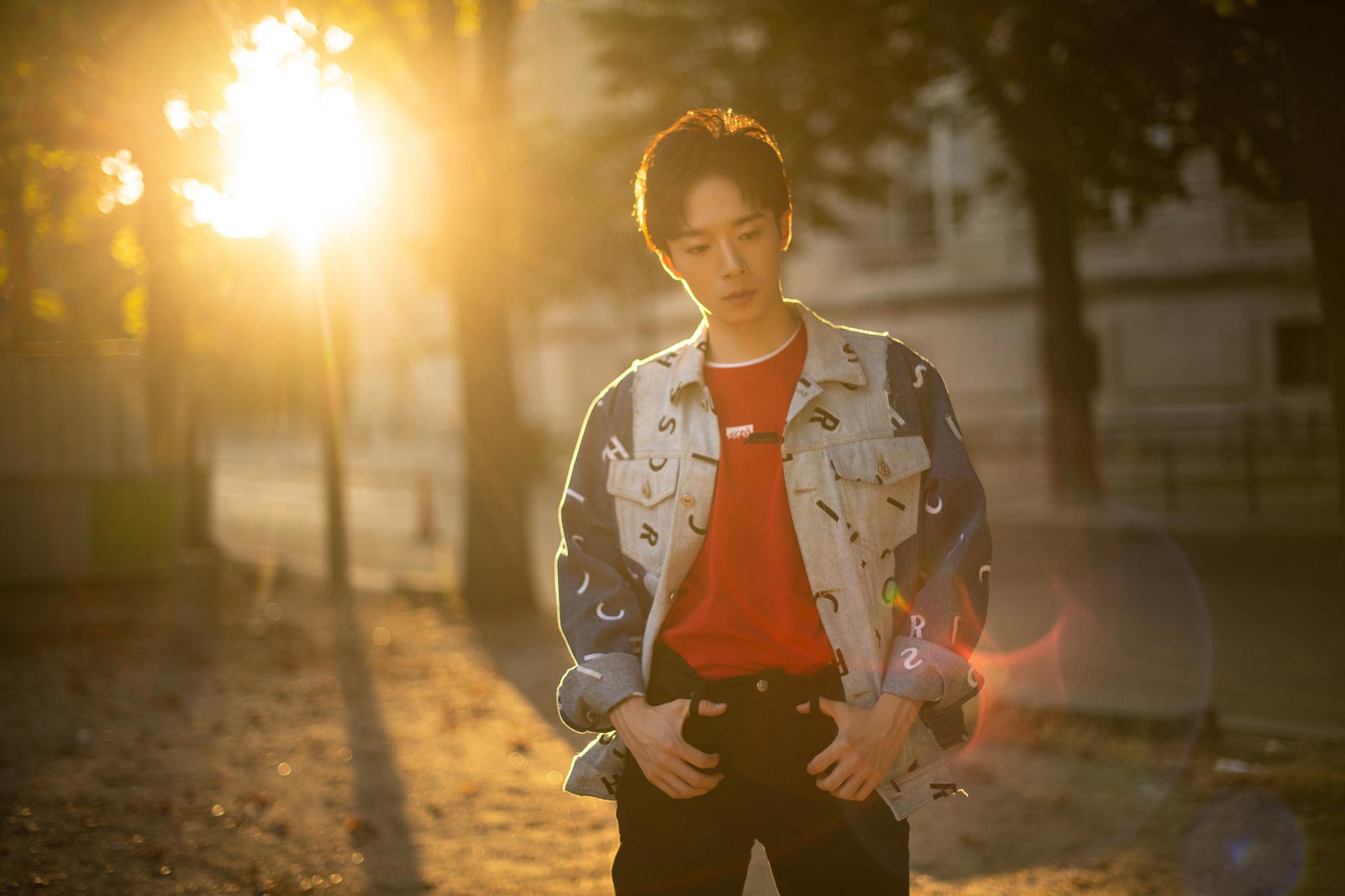 3月30日 苑子豪将携全新作品《我们最好的十年》来沈签售