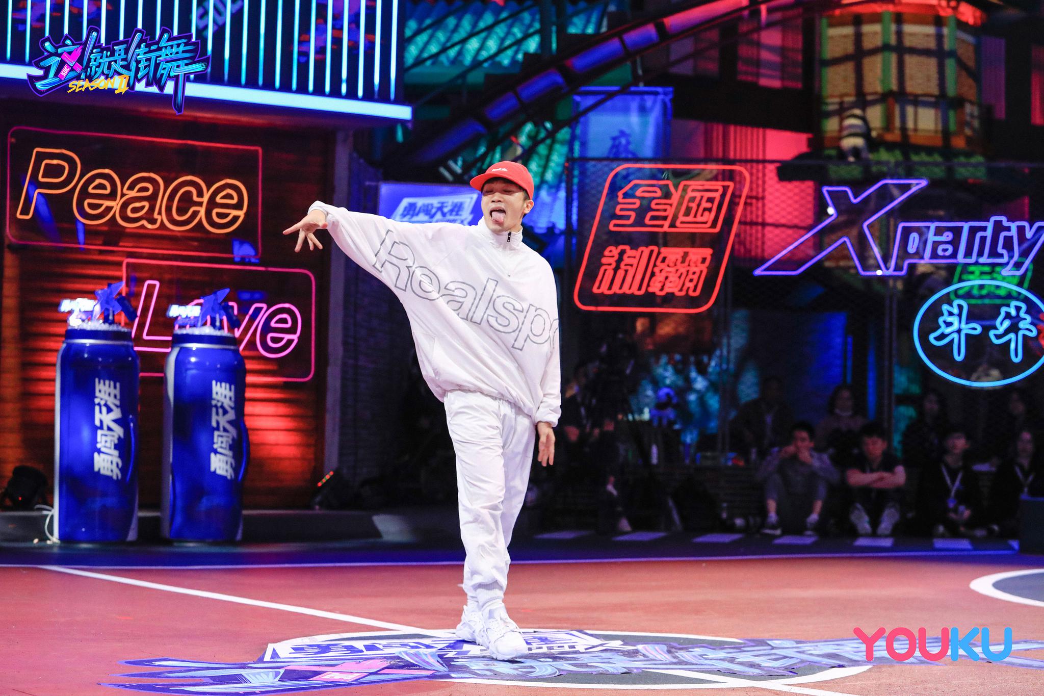 《这就是街舞》第二季50强下半场 队长"挑事儿"为看battle
