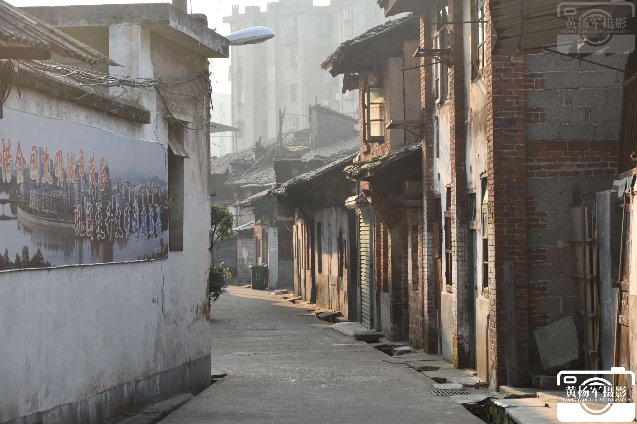 老赣州的街巷姚衙前阳光清晨幽静的美丽