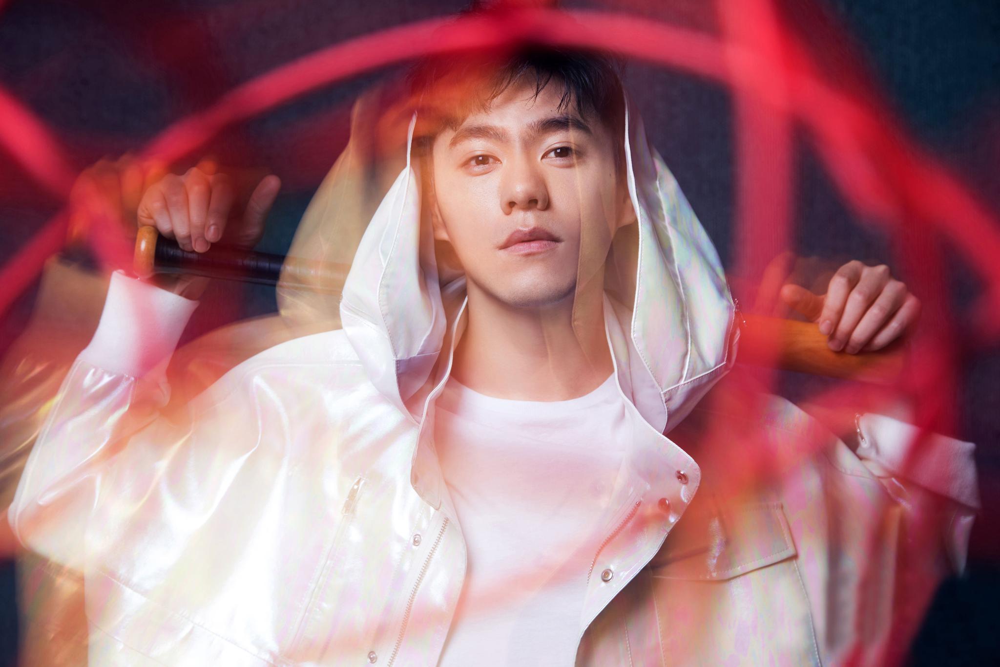 李程彬《烈火军校》搭档许凯被赞"高颜值双子星"