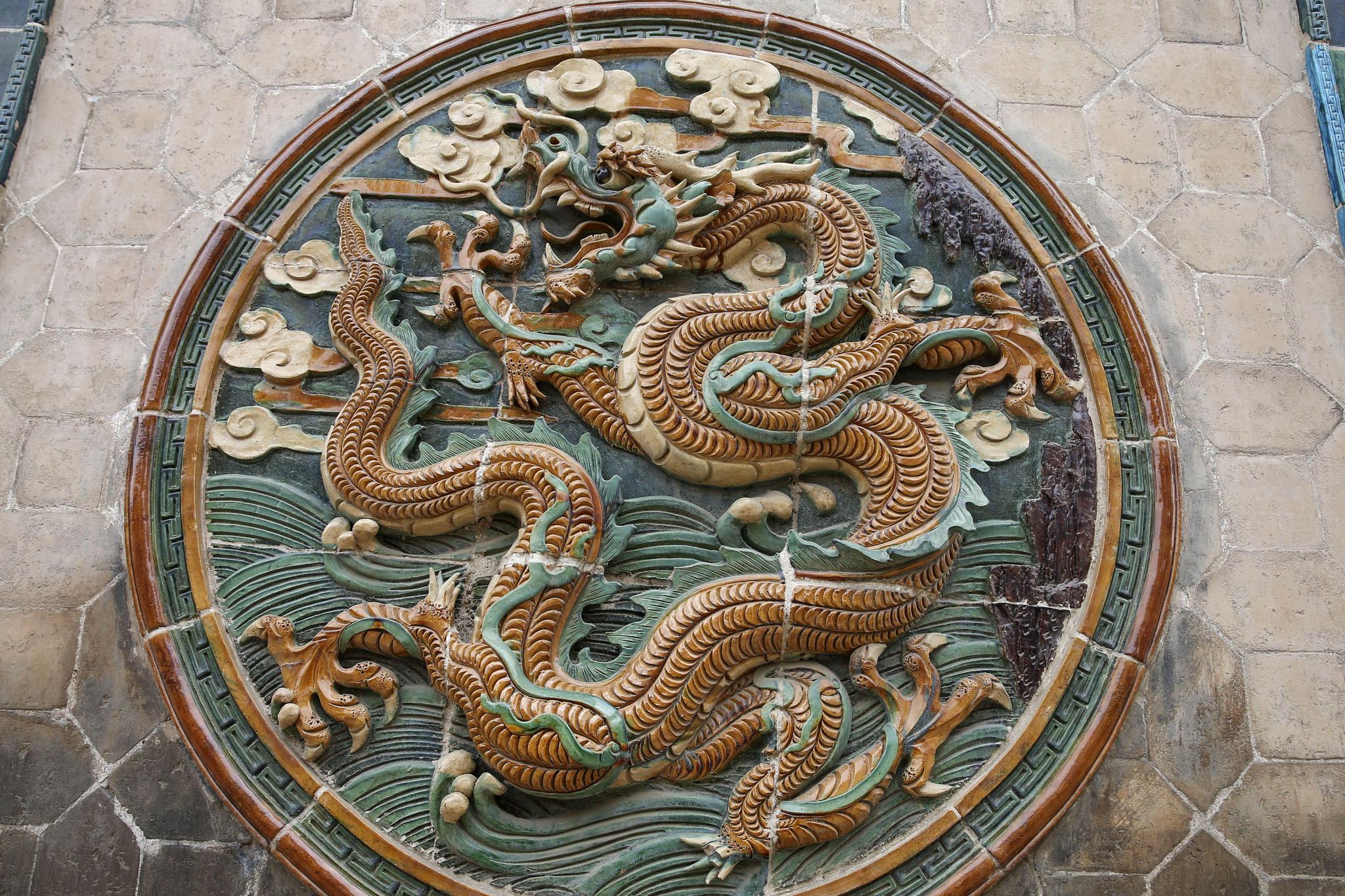 山西农村发现1个古照壁,砖雕造型精美30万也不卖,看啥样