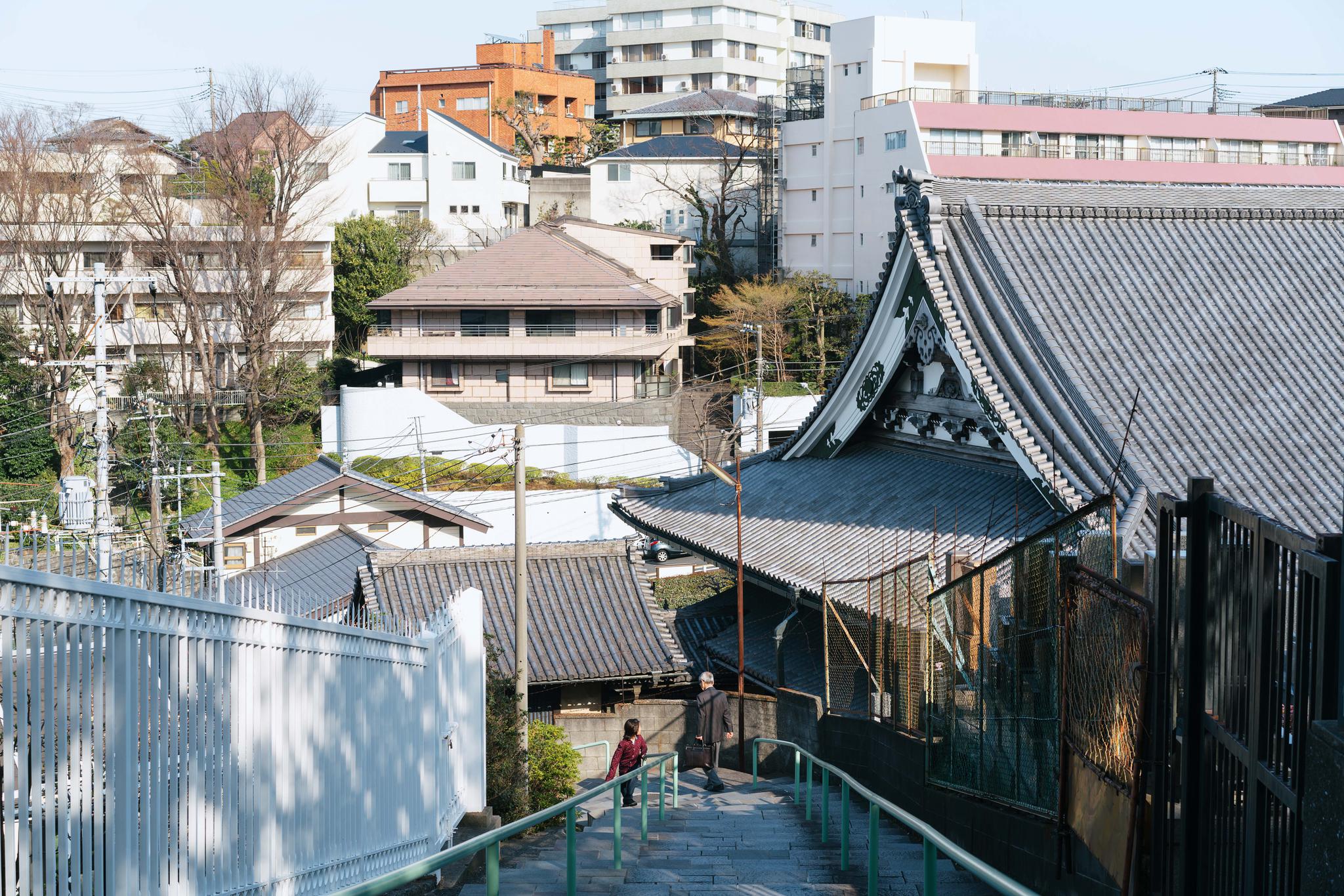 日本旅行 | 步履不停 蓝色灯光的横滨|人生|时光|私信|印象|摄影师_新浪新闻