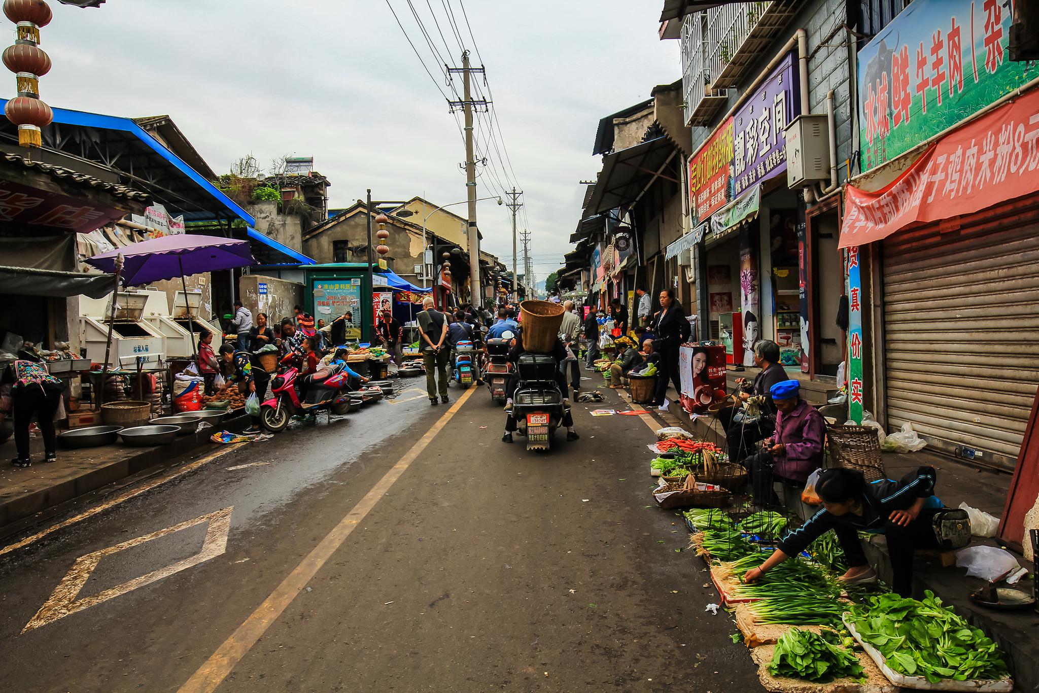 西昌原来还隐藏着一座古城,市井气息浓郁