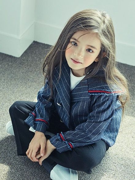 崔路易7岁惊艳网络我等你长大网友丈母娘一定更美