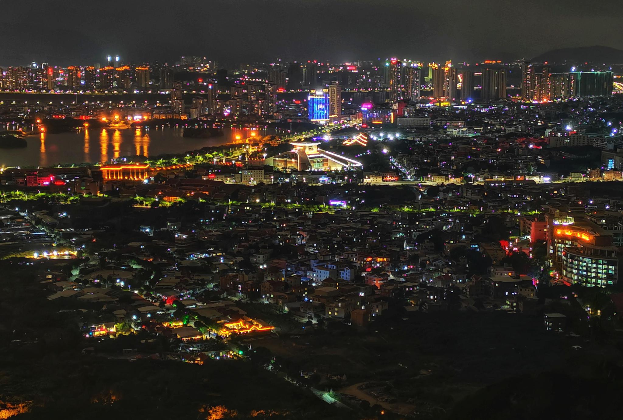 鸟瞰泉州夜景,必上清源山