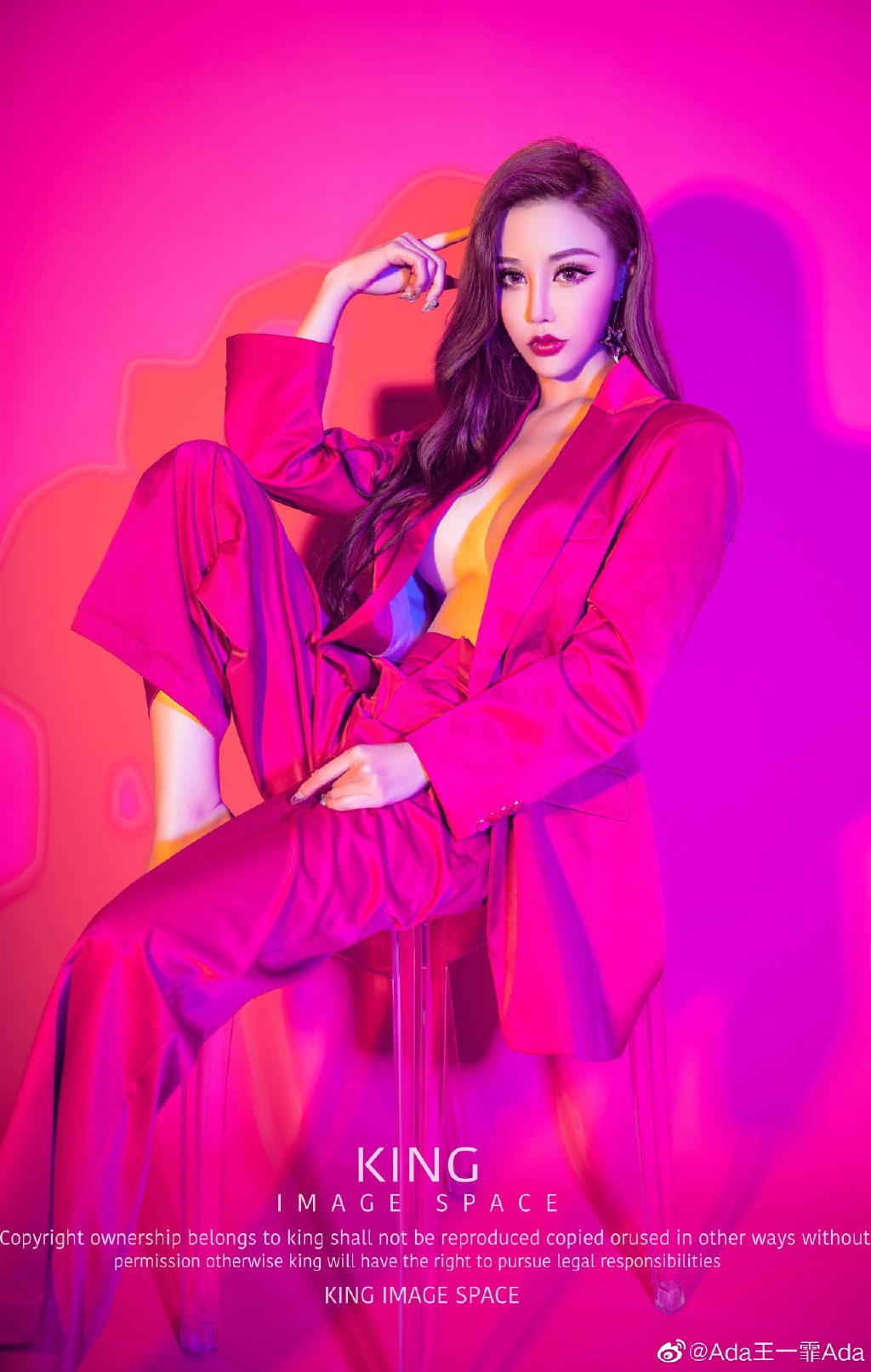 美女网红模特演员王一霏迷人写真美照欣赏