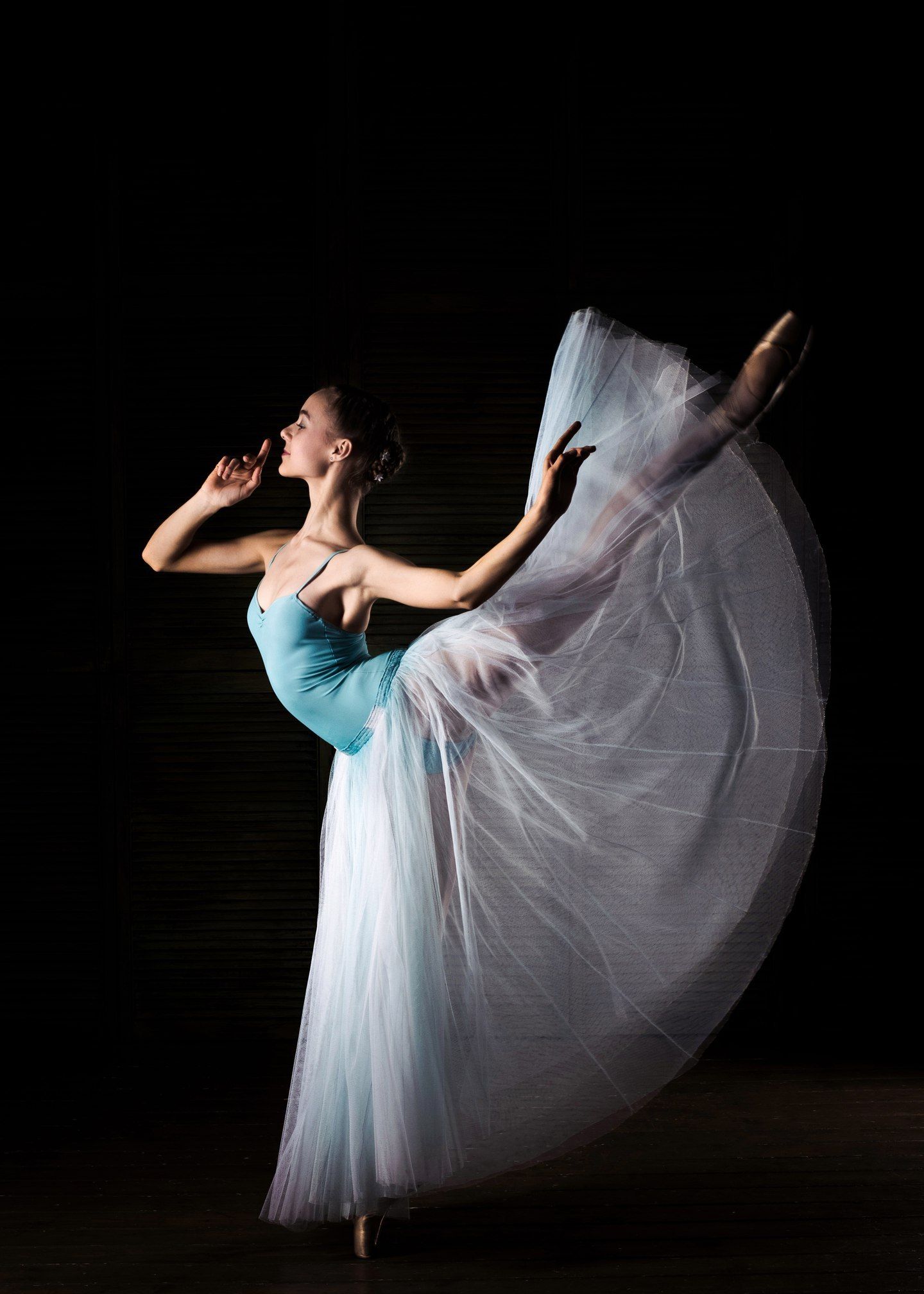 俄罗斯摄影大师镜头下的"芭蕾少女":每一张都美得可以当壁纸