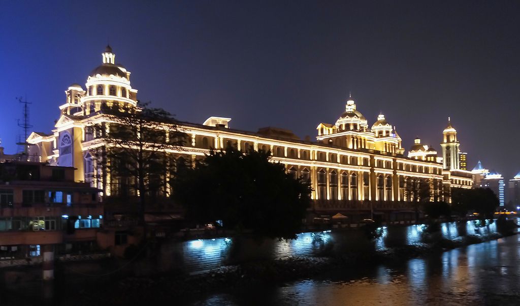 福州台江中洲岛有着美丽的夜景 福州台江中洲岛有着美丽的夜景