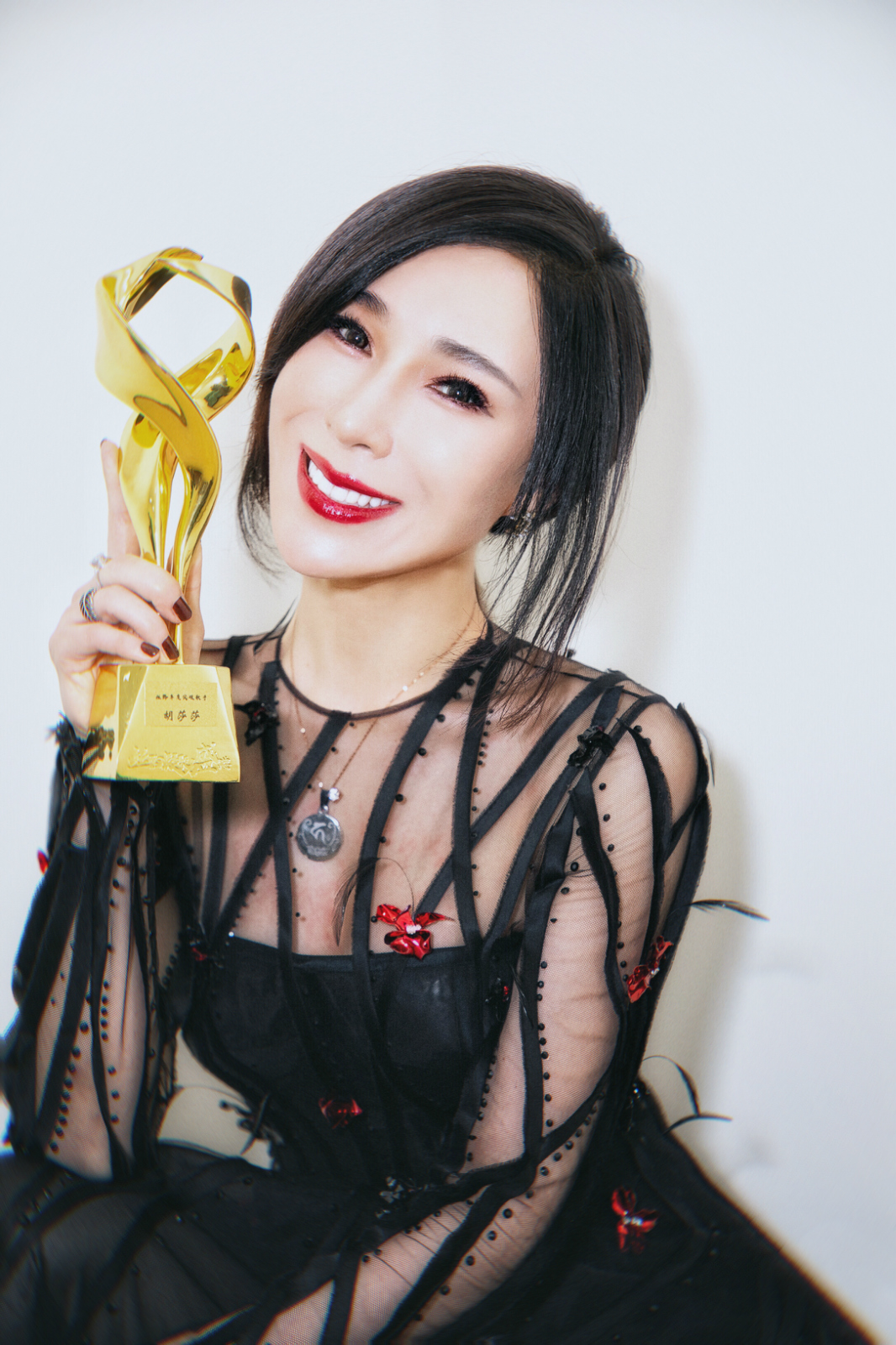 胡莎莎献唱国漫《京剧猫》 完美融合中国传统元素