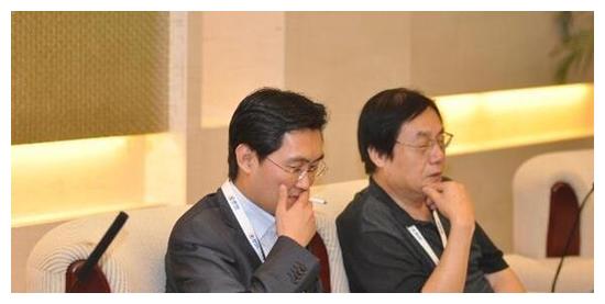 你见过马云,马化腾抽烟吗? 这姿势简直是太销魂了!__财经头条