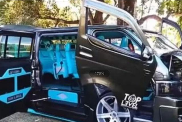 车主30万“花式”改装面包车，看到内饰以后，网友：给跪了