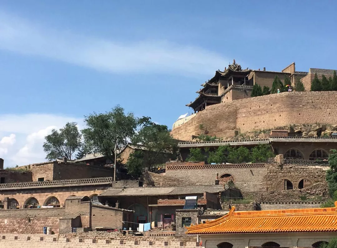 吕梁山旁边藏着一座神秘古镇,就在黄河边上,风景绝美还不收门票