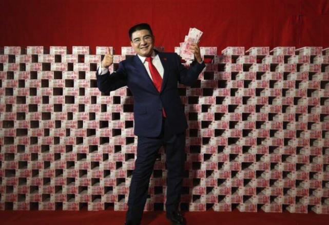 他曾经是"国内首善",捐上亿砸奔驰,如今成了这幅模样|陈光标|大老板