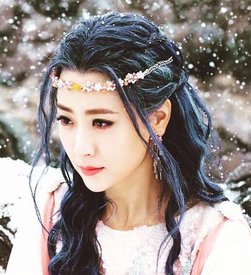 9大绝色美人,郑爽刘诗诗热巴刘亦菲唐嫣赵丽颖杨幂,谁仙气飘飘