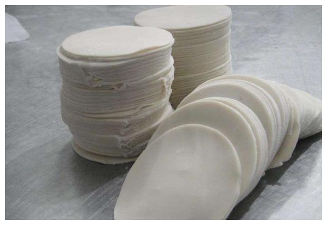 外面买的那些饺子皮到底能不能吃？这些饺子皮里面会有添加剂吗？