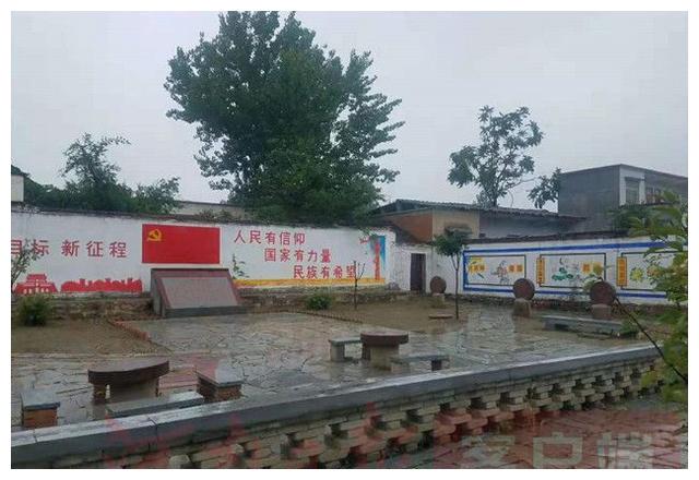 舞钢：点废成“金”乡村净了、美了、还省了