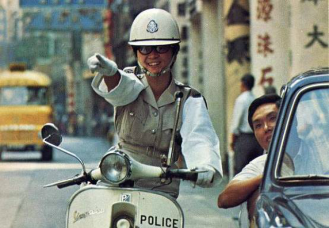 50年代的香港老照片,图3是穷人家的小女孩,图5与老上海很像