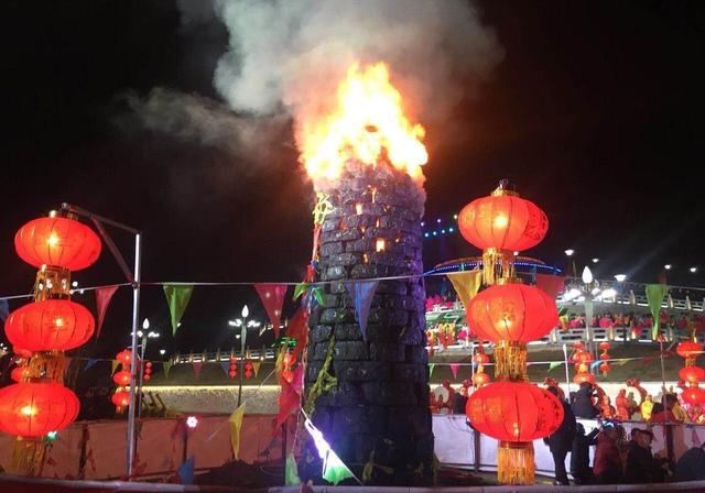 过大年垒旺火谈谈我国的旺火习俗是怎样形成的