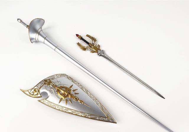 武器配件分别是光明之刃,天使长枪,天使盾牌!