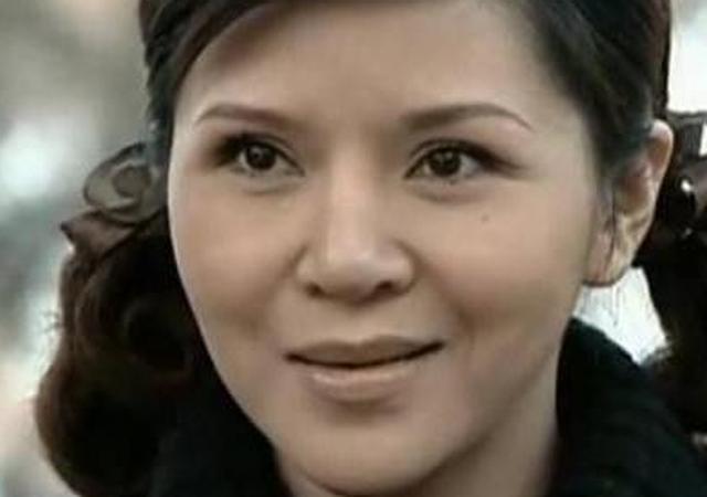 已经当上了官还是不小的军衔,张白鹿陈艺戈却是已经淡出了演艺圈,这里