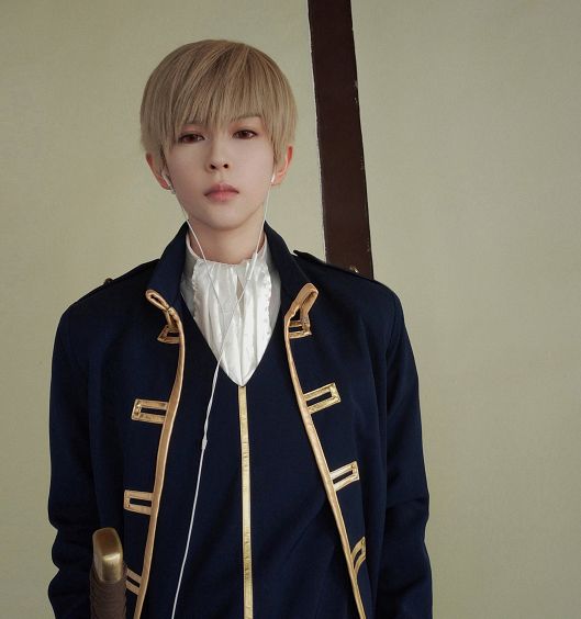 被称"cos界一姐"的熊祁,一身男郎装来袭,网友:一眼就沦陷了