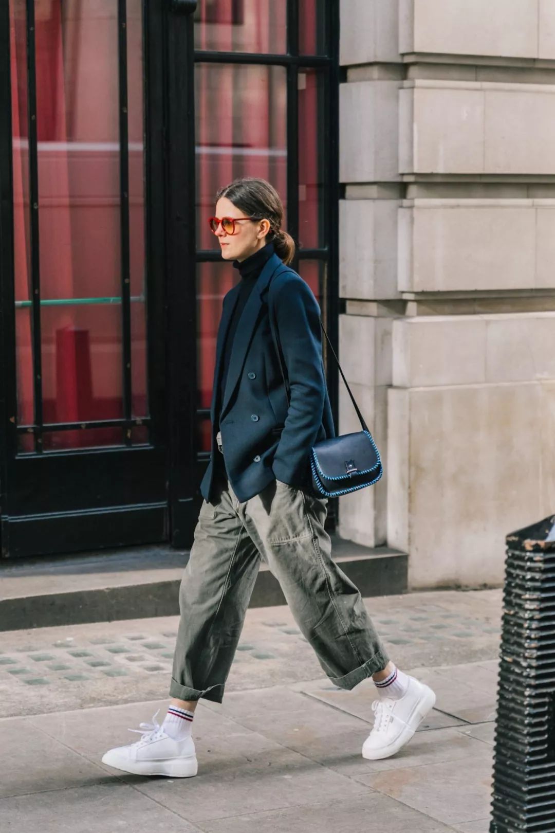 短裤裤英伦鞋2019最火穿搭