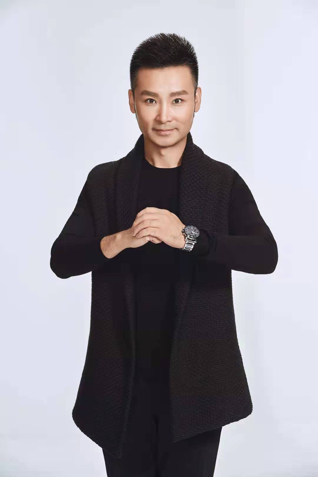 刘和刚发新歌《大爱无痕》献礼新中国成立70周年