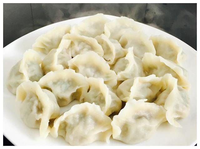 如何调制芹菜饺子馅好吃芹菜猪肉水饺的家常做法