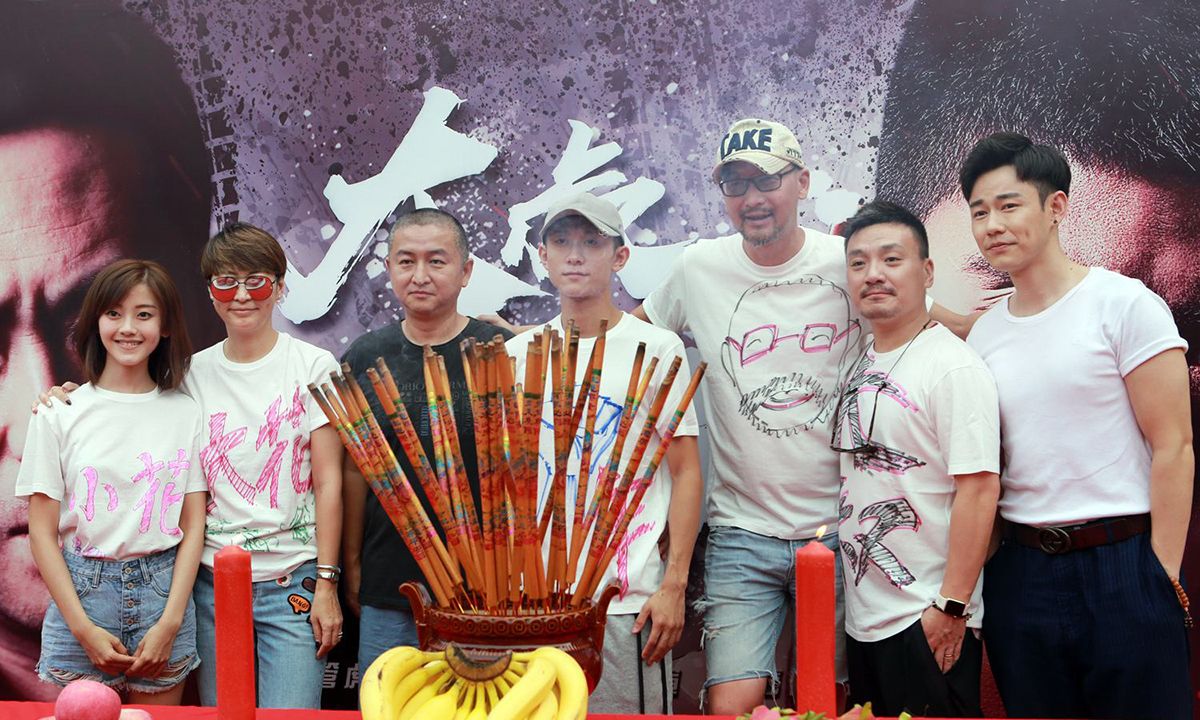2018年张一山虽然影视剧出品不多,但是这部《大叔与少年》也已经在
