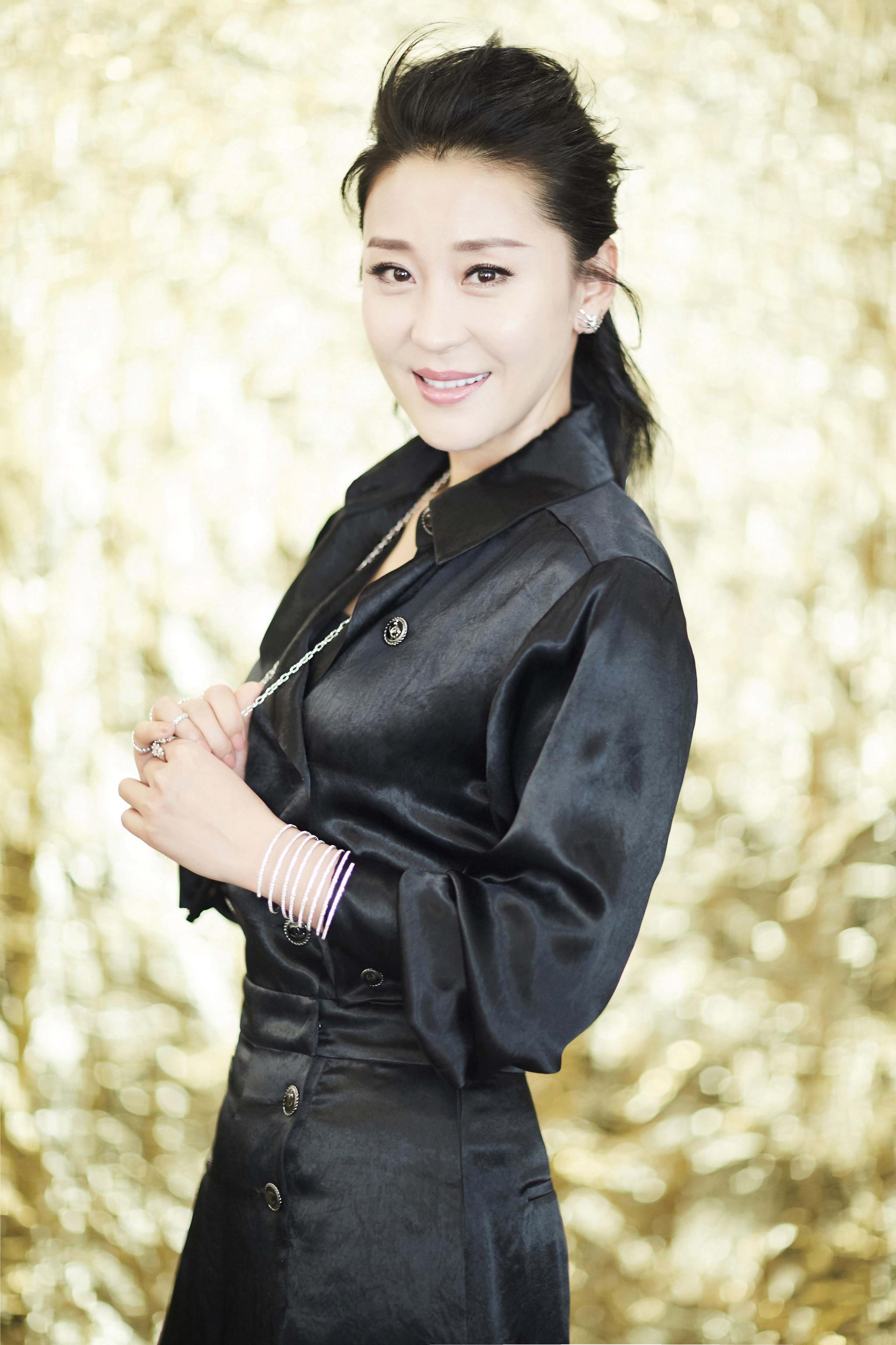 "女神""女神经"切换自如 苗圃反差的一面你知道吗