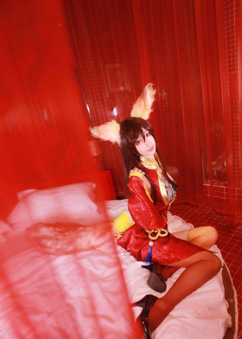 王者荣耀,美女cos妲己,风情万种只为你一人!