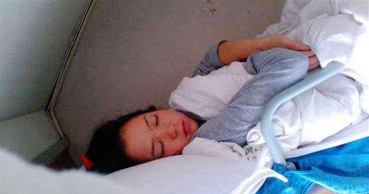 初中女生内衣吊带被剪_初中女生内衣吊带照片