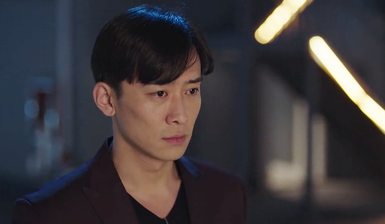 郑奇《在远方》热播 阿畅短发创颜值新高